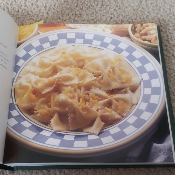 William-Sonoma Italian Favorites - Picture 6 of 6